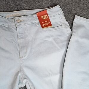Arizona Jean Company Women's High Rise Jeans - Light Blue